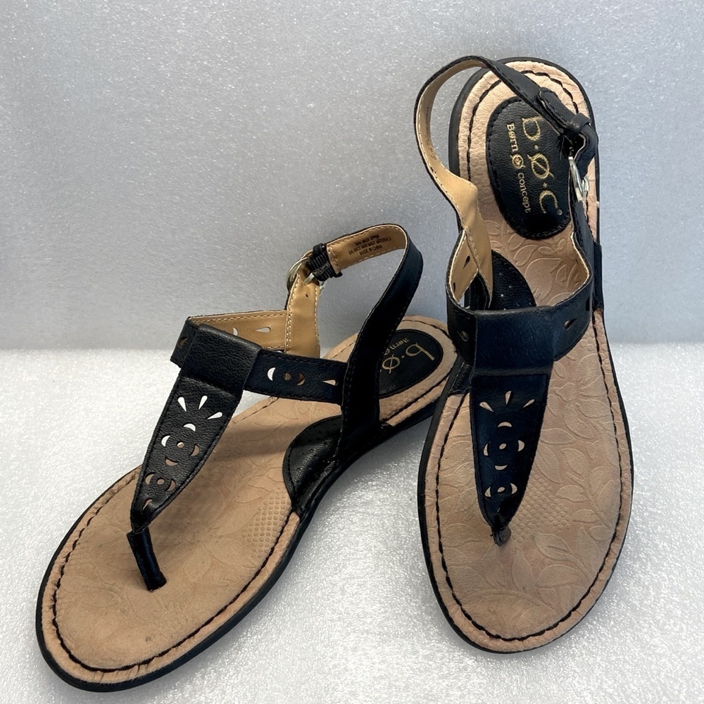 ⭐️Born b•o•c Black Leather Thong Strappy Sandals ☀️Size 6